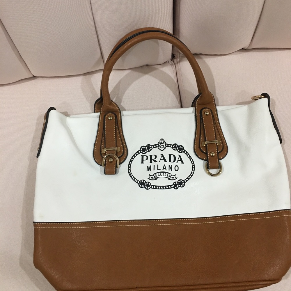 Addida women’s shoulder bag white